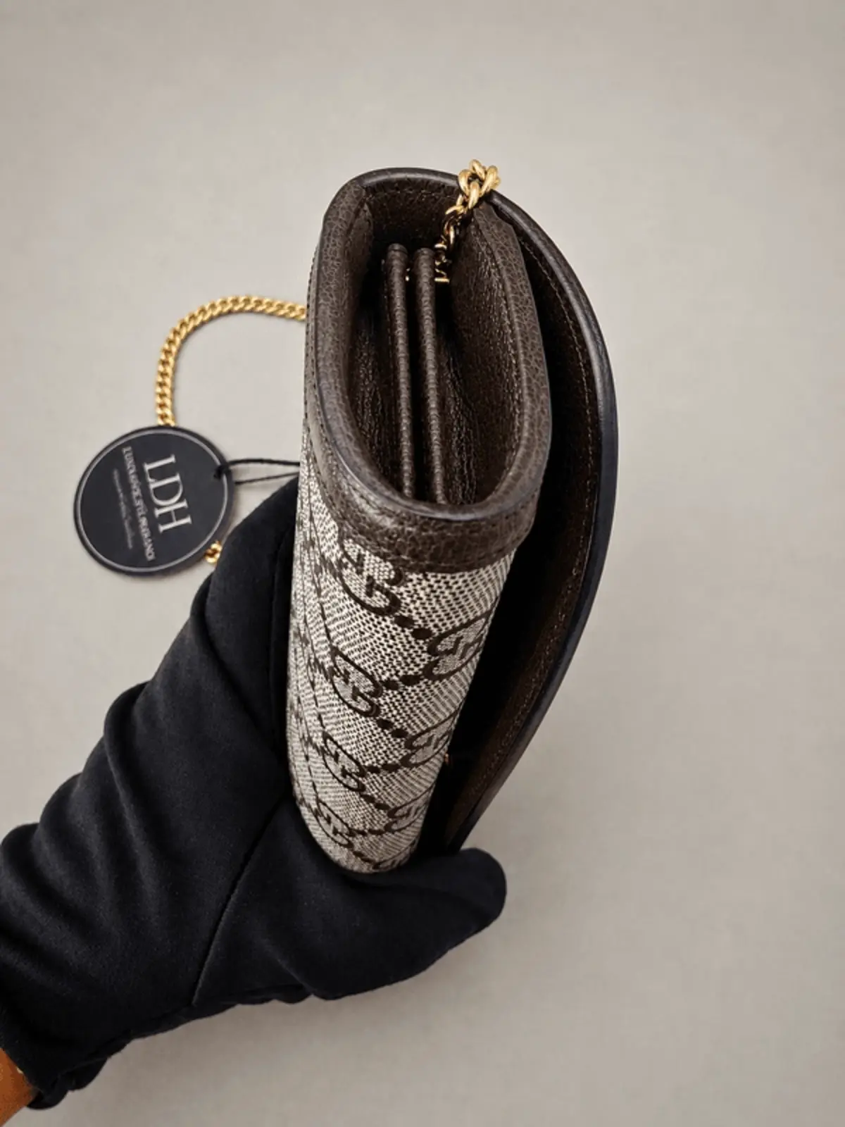 Gucci GG Supreme Monogram Wallet on Chain - Image 4